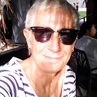 antonella - Femme lesbienne de 65 ans