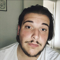 n1c0t1ne - Homme gay de 31 ans