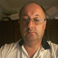 ec83 - gay de 59 ans