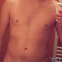 hurley - homme bisexuel de 30 ans