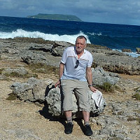 mayas42 - gay de 83 ans