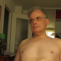 c-leste - homme bisexuel de 70 ans