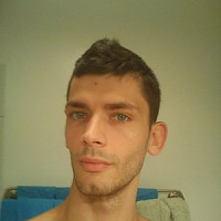 initial77 - homme bisexuel de 42 ans