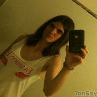 djuk06 - femme bisexuelle de 35 ans