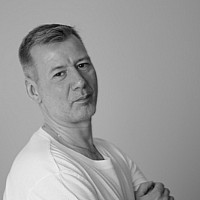 fred7593 - gay de 52 ans