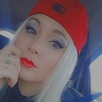 lowi75 - lesbienne de 32 ans