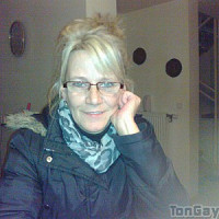 soeur - lesbienne de 63 ans