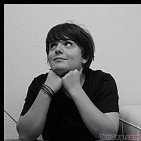 angelhugs - gay de 28 ans