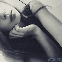 nena13790 - femme bisexuelle de 30 ans