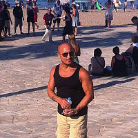 constantinople - homme hétéro curieux de 63 ans