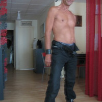 1hompour1hom - homme bisexuel de 66 ans