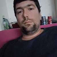 miinuus - homme bisexuel de 36 ans