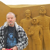 christ370 - gay de 72 ans