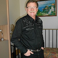 cergyx - homme bisexuel de 66 ans