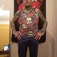 funkybello - homme bisexuel de 69 ans