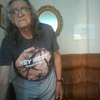 maxililou - homme bisexuel de 75 ans