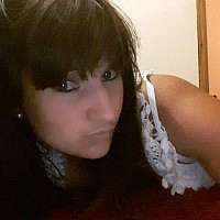 nellynelly69 - femme bisexuelle de 33 ans