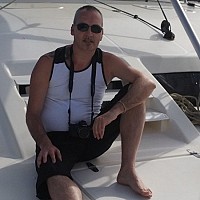 terry95 - gay de 62 ans