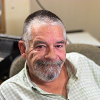 bimec7722 - homme bisexuel de 65 ans