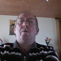 hommeseul22 - homme bisexuel de 68 ans