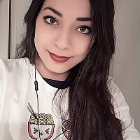 aeli - femme bisexuelle de 32 ans