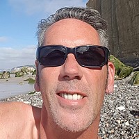 brun76 - gay de 62 ans