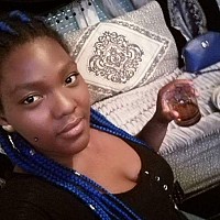 sunshine228 - femme bisexuelle de 36 ans