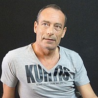 brunsympa - gay de 60 ans