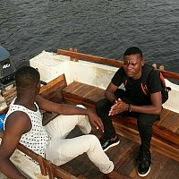 phara - homme bisexuel de 32 ans