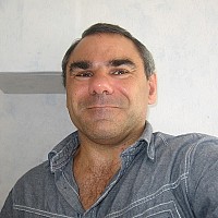 migrateur - homme bisexuel de 51 ans