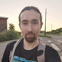 maximmortel - homme bisexuel de 33 ans