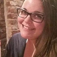 damysos - lesbienne de 33 ans