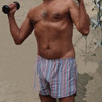 brob28 - homme bisexuel de 65 ans