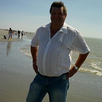 umberato - homme bisexuel de 66 ans