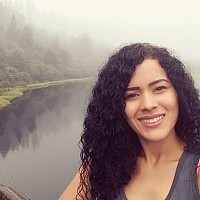 prunelle1990 - Femme lesbienne de 35 ans