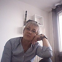 pauline421 - lesbienne de 63 ans