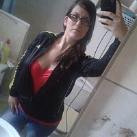 mel2450 - femme bisexuelle de 29 ans