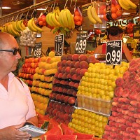 tananarive - gay de 67 ans