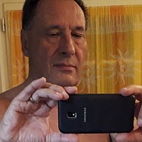 delf63 - homme bisexuel de 73 ans