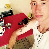 steve85 - gay de 33 ans