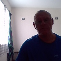 ecureil - gay de 71 ans