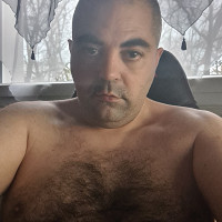mika52 - gay de 44 ans