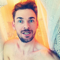 adnre234 - gay de 42 ans