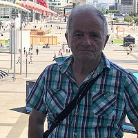 jc074 - gay de 79 ans
