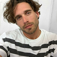 toinoulov1704 - gay de 33 ans