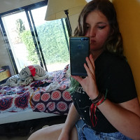 akaimi - lesbienne de 24 ans