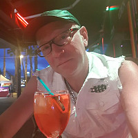 vateface - gay de 52 ans
