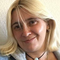 delphine43 - lesbienne de 46 ans