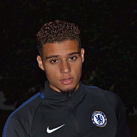 lucas458 - gay de 29 ans