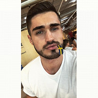 momo771 - gay de 42 ans